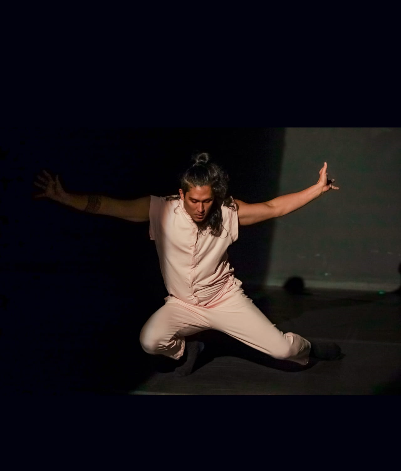 Jorge Anami Professor de Ballet Clássico e Dança Contemporânea